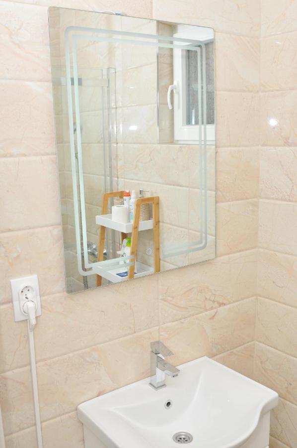 "Astor16" Apartments Nis Bagian luar foto