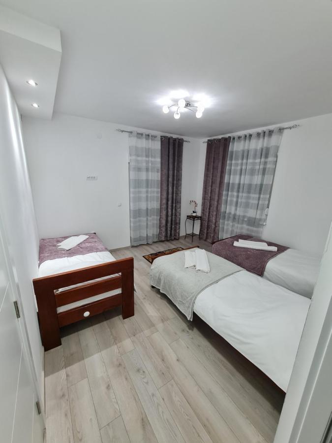 "Astor16" Apartments Nis Bagian luar foto