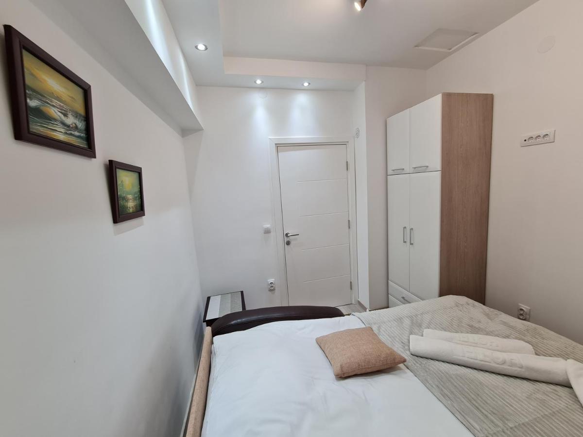 "Astor16" Apartments Nis Bagian luar foto