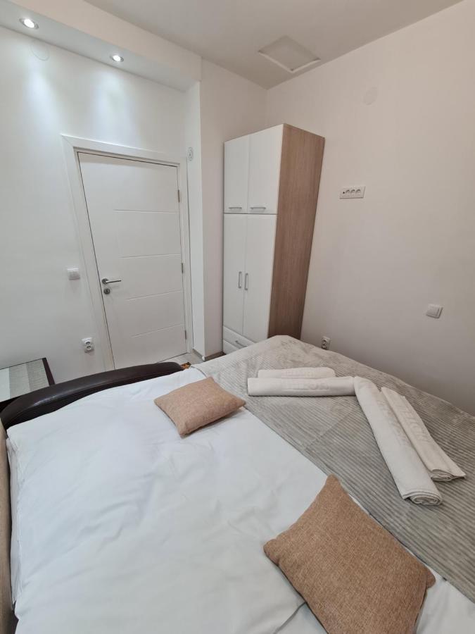 "Astor16" Apartments Nis Bagian luar foto