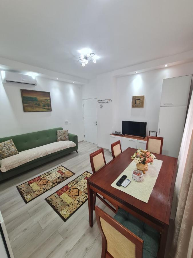 "Astor16" Apartments Nis Bagian luar foto