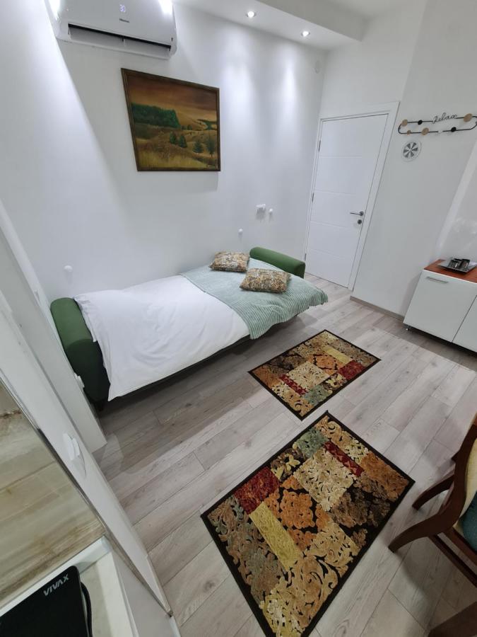 "Astor16" Apartments Nis Bagian luar foto