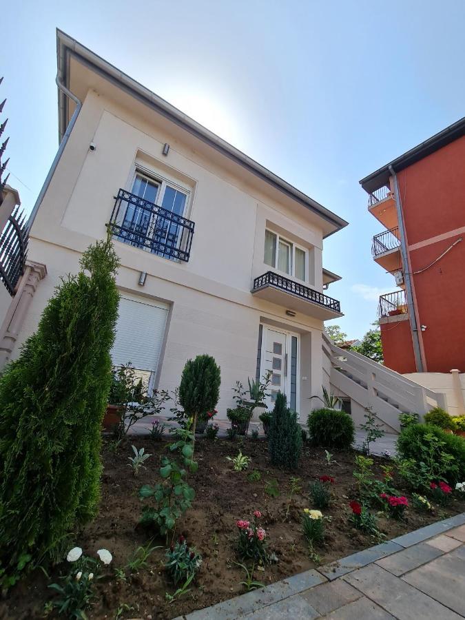 "Astor16" Apartments Nis Bagian luar foto