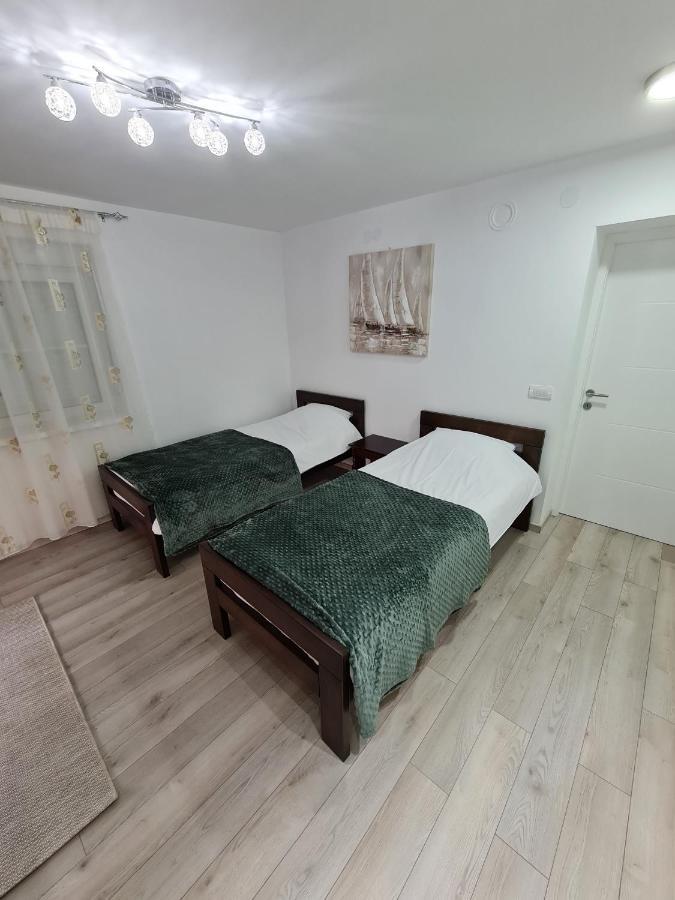 "Astor16" Apartments Nis Bagian luar foto